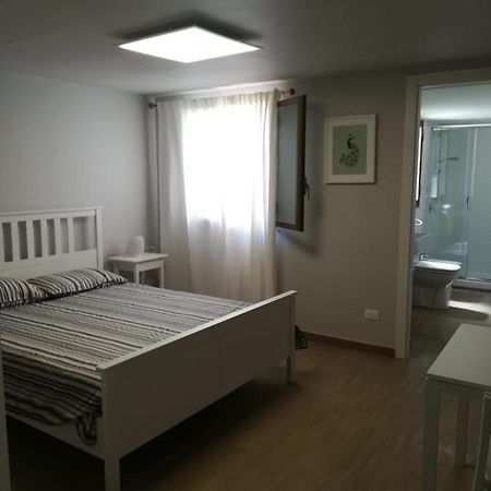 Sweet Room In Center Palermo Bagian luar foto